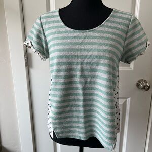 Cute short sleeve shirt.